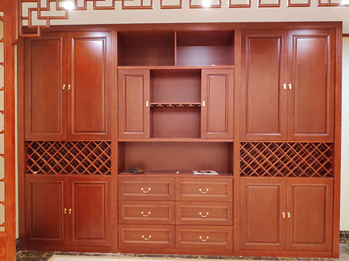 青海中式家居装修之中式酒柜装修效果图